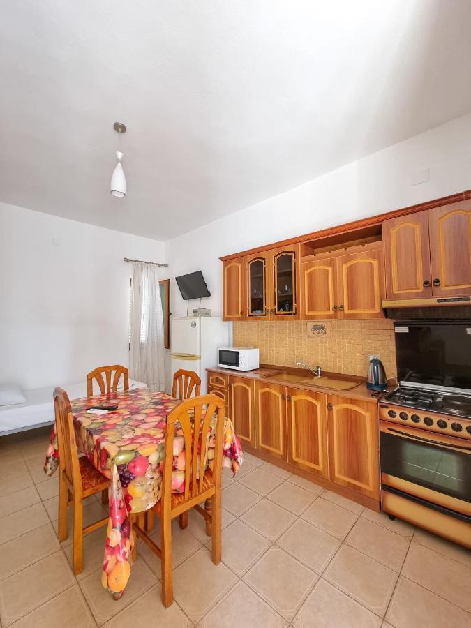 Apartment Celaj Velipojë エクステリア 写真