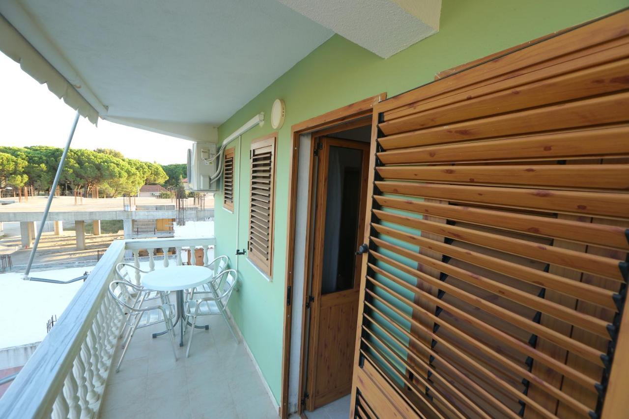 Apartment Celaj Velipojë エクステリア 写真